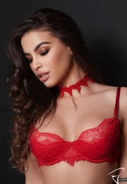 COLLAR CERCANO A CUELLO JOYA